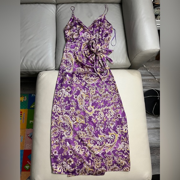 Zara Women’s Satin Effect Lavender Paisley Bow Tie Wrap Midi Dress - Size S - Picture 6 of 15